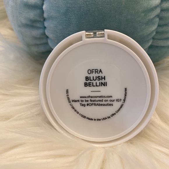 Large Compact-OFRA Blush in the shade Bellini - Picture 3 of 3